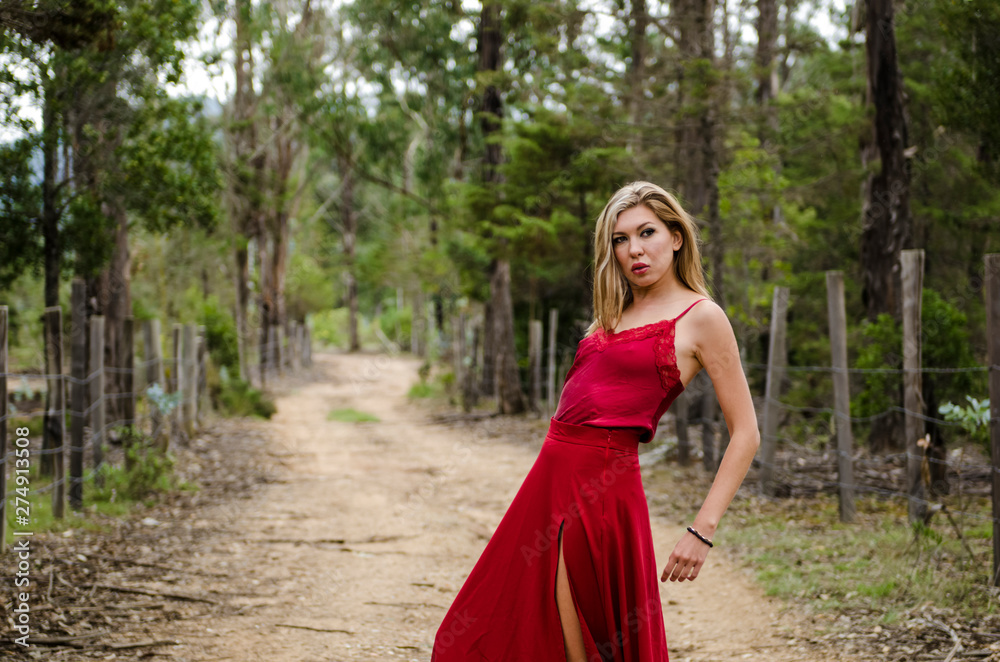 Women Red. Women Red.