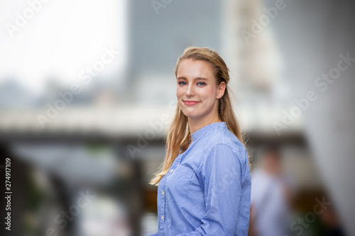 Portrait of smiling businesswoman 