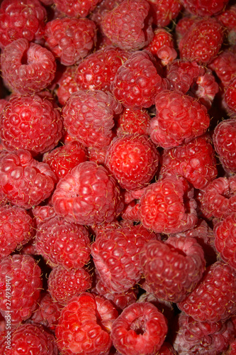 fruit, food, red, raspberry, berry, fresh, ripe, raspberries, berries, strawberry, sweet, strawberries, healthy, dessert, diet, juicy, wild, summer, organic, natural, fruits, delicious, nature, textur