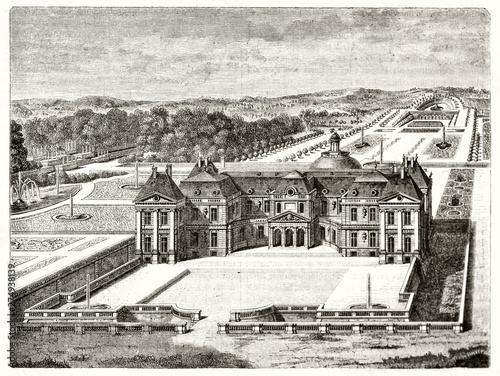 Fotografie Overall top view of the ancient Chateau de Vaux-le-Vicomte, France
