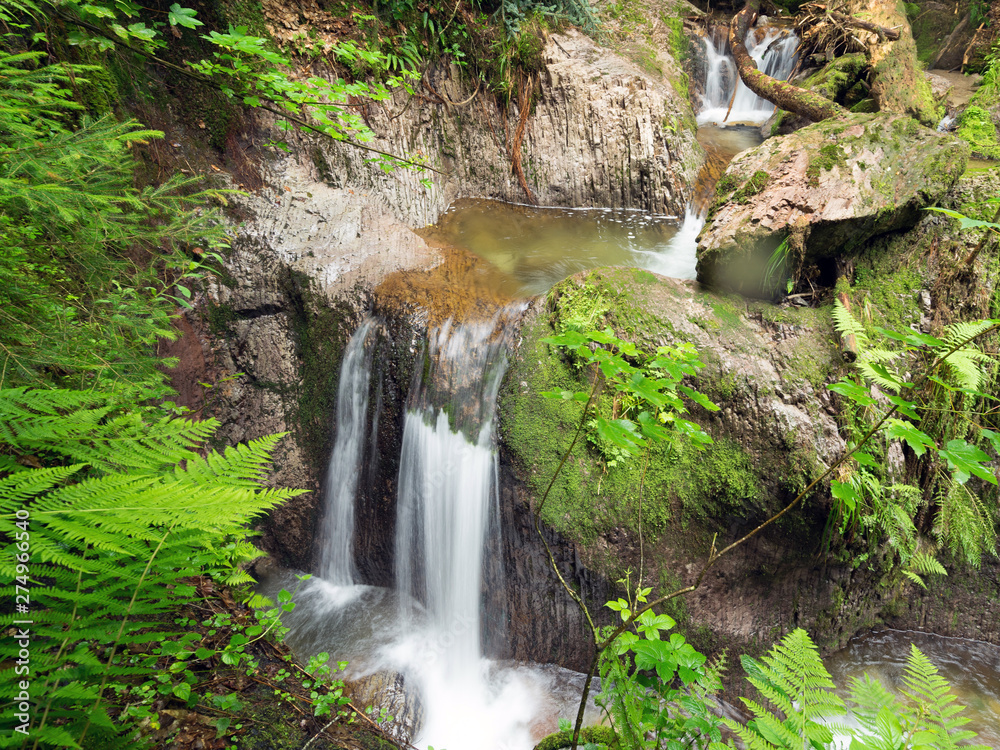 Fototapeta premium Wasserfall Edelfrauengrab
