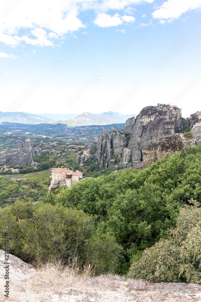 Blick auf das Meteora-Kloster Rousanou in Griechenland