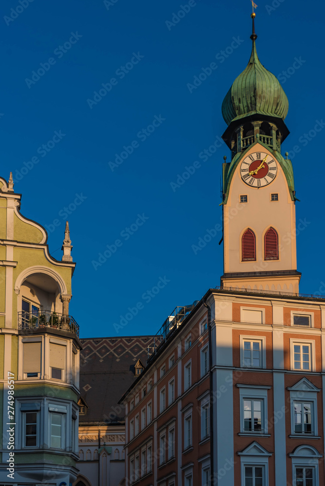 Roseneim Altstadt mit Stadtpfarrkirche Sankt NIkolaus
