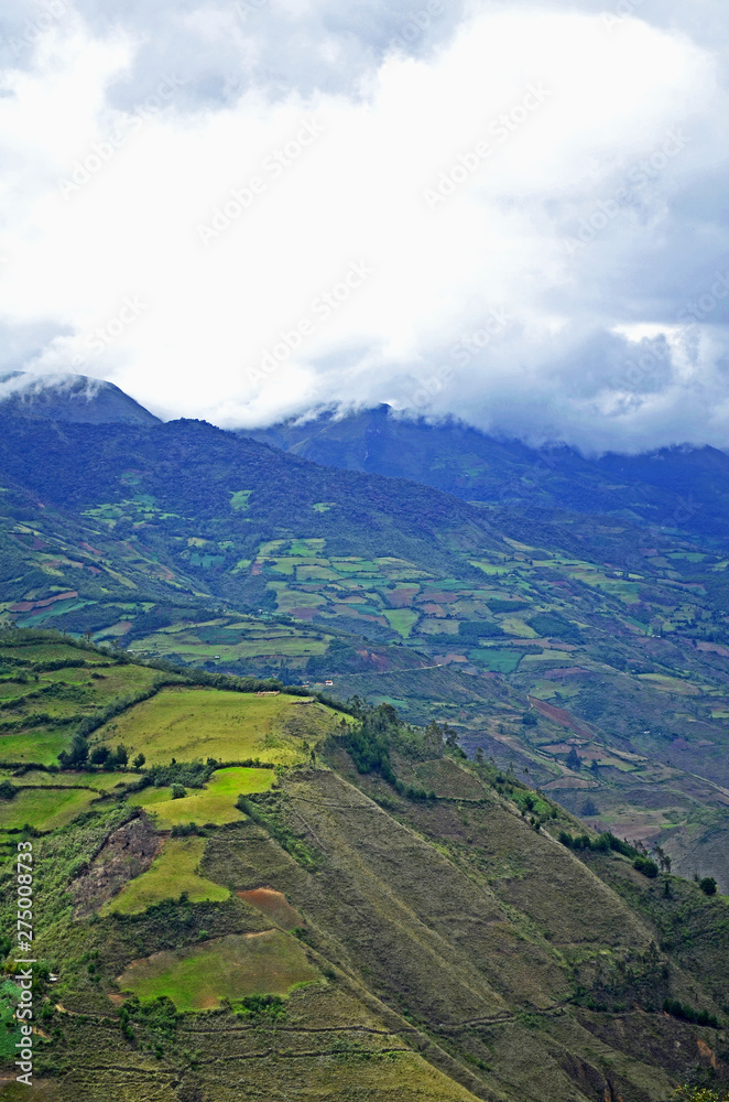 Naklejka premium mountain sky rock stone travel valley