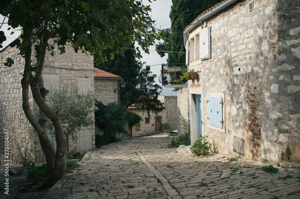 Fototapeta Discovering hidden places in the old city of Rovinj