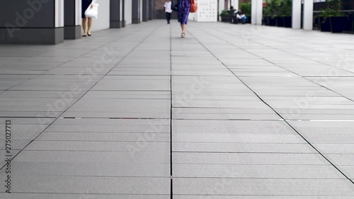Wallpaper Mural People walking in building aisle, Women are coming,  Japan Street Tokyo / 日本 東京の街 ビルの通路を歩いている人 Torontodigital.ca