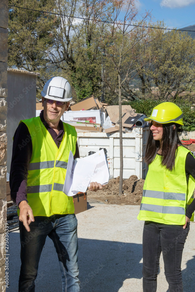 Femme dans les métiers techniques, dans le BTP, stagiaire et Contremaître