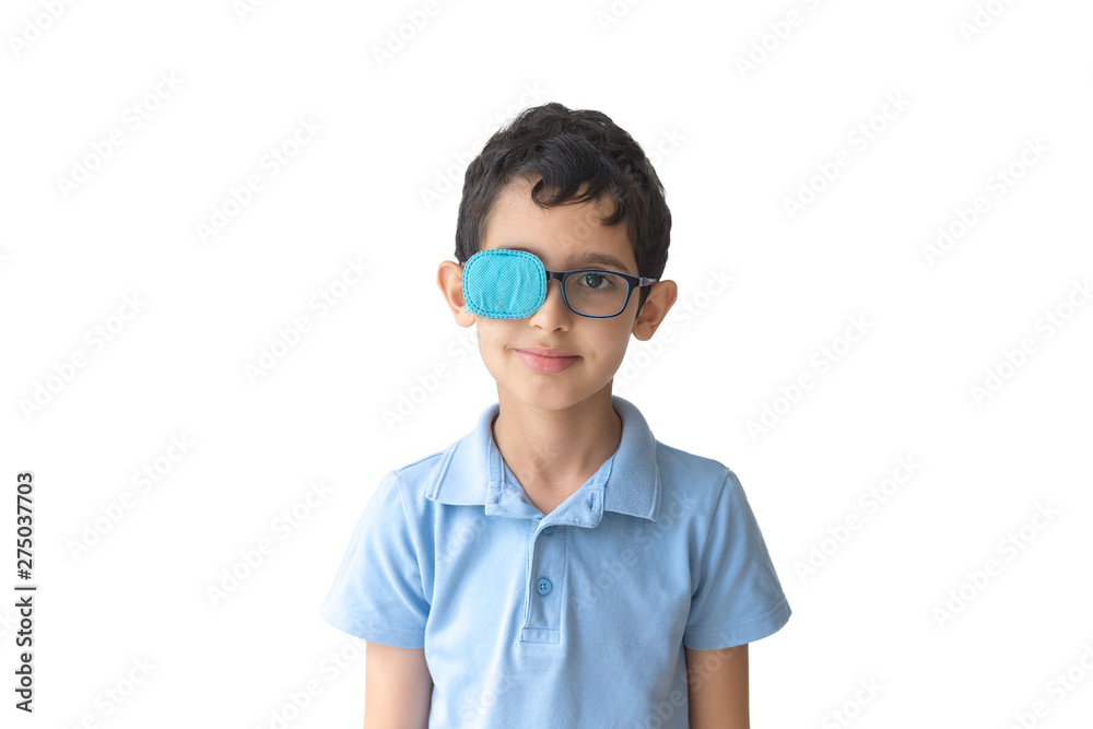 Fotka „Portrait of boy in glasses with patch. Eye patch for glasses t treat  lazy eye, amblyopia, strabismus.“ ze služby Stock | Adobe Stock