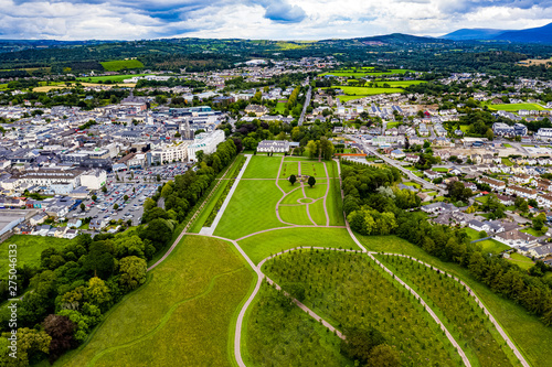 Canvas Print Die Stadt Killarney in Irland aus der Luft
