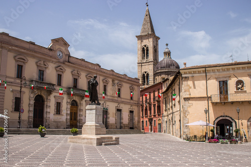 Statue of Ovid, Piazza XX Settembre, Sulmona, Abruzzo photo