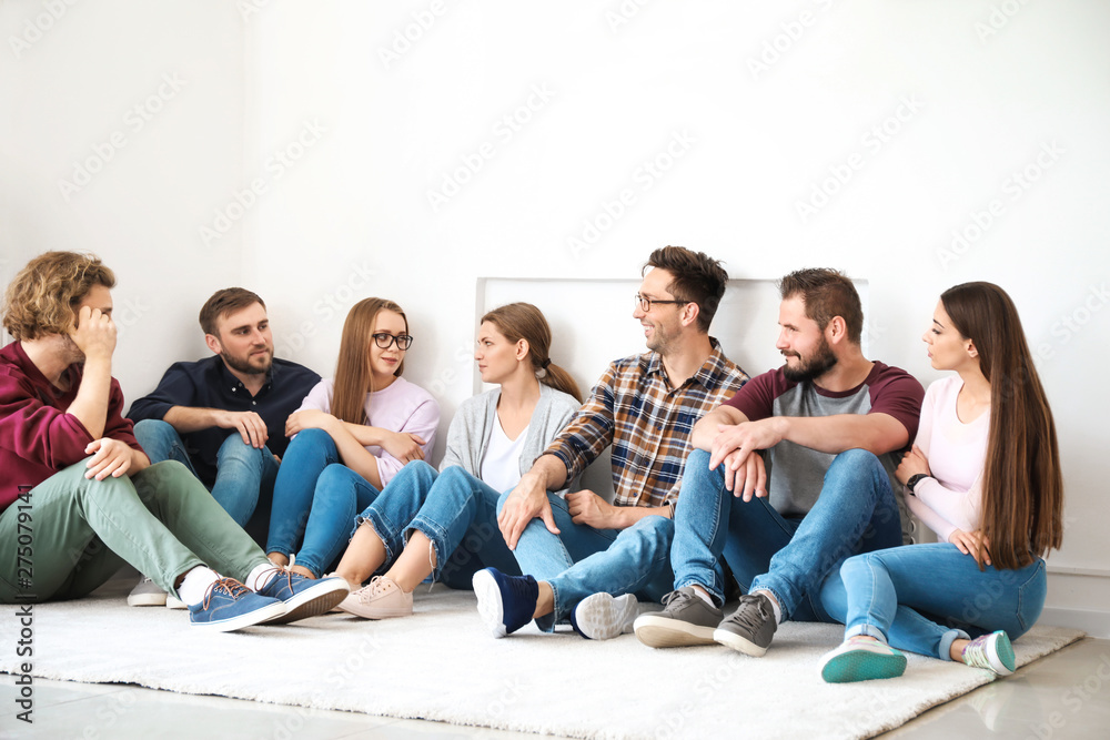 Obraz premium Young people at group therapy session