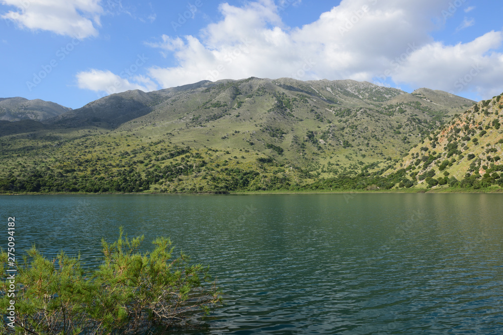 Fototapeta premium kournas see in georgioupolis auf kreta