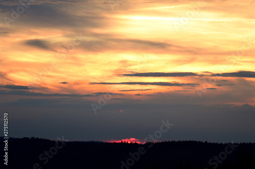Sonnenuntergang über dem Erzgebirge © Karin Jähne