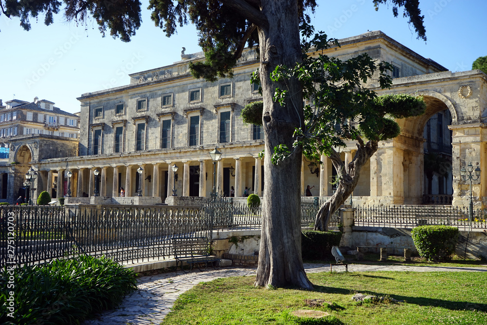 Fototapeta premium Agion Michail ke Antoniou Palace