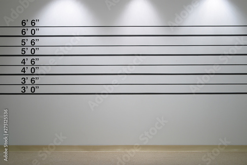 Schilderij op canvas Police Line Up Wall
