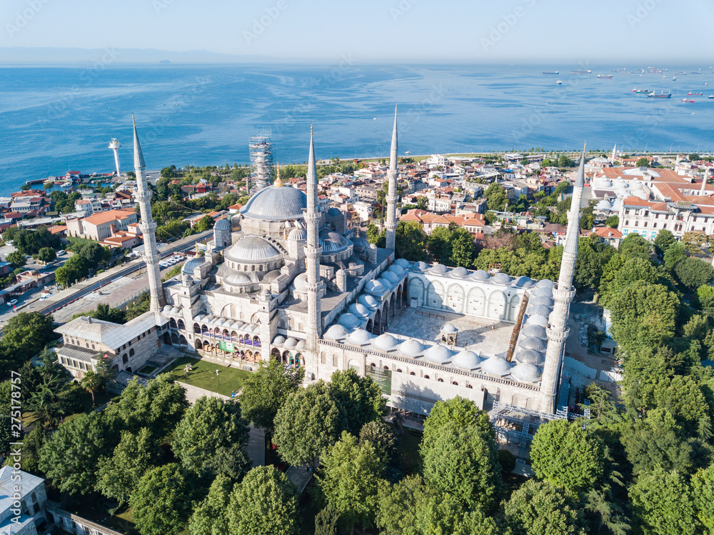 Blue Mosque Sultanahmet in Istanbul, Turkey