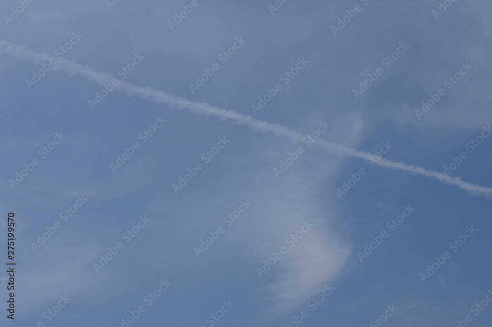 福岡空港の飛行機雲