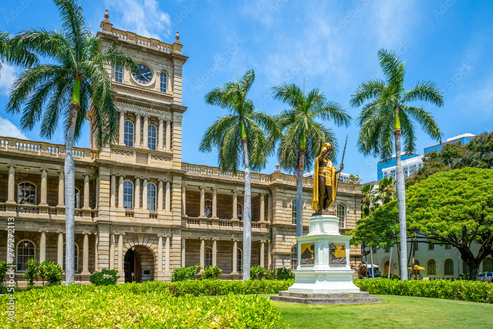 Kamehameha statues and State Supreme Court, hawaii
