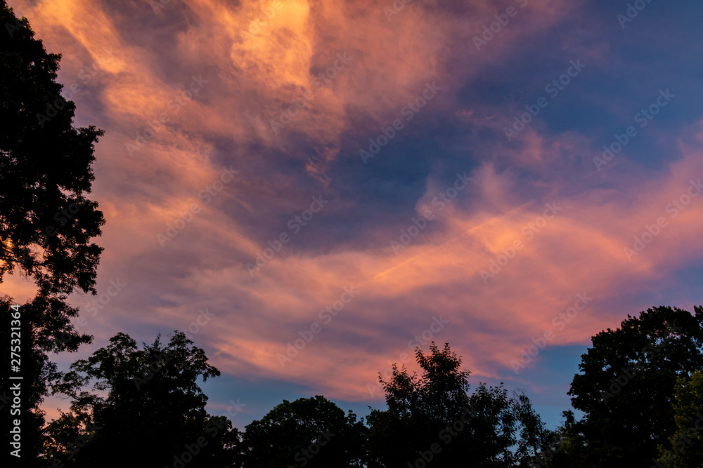 Evening sky at a public park in Cincinnati, Ohio. Evening sky at a public park in Cincinnati, Ohio.