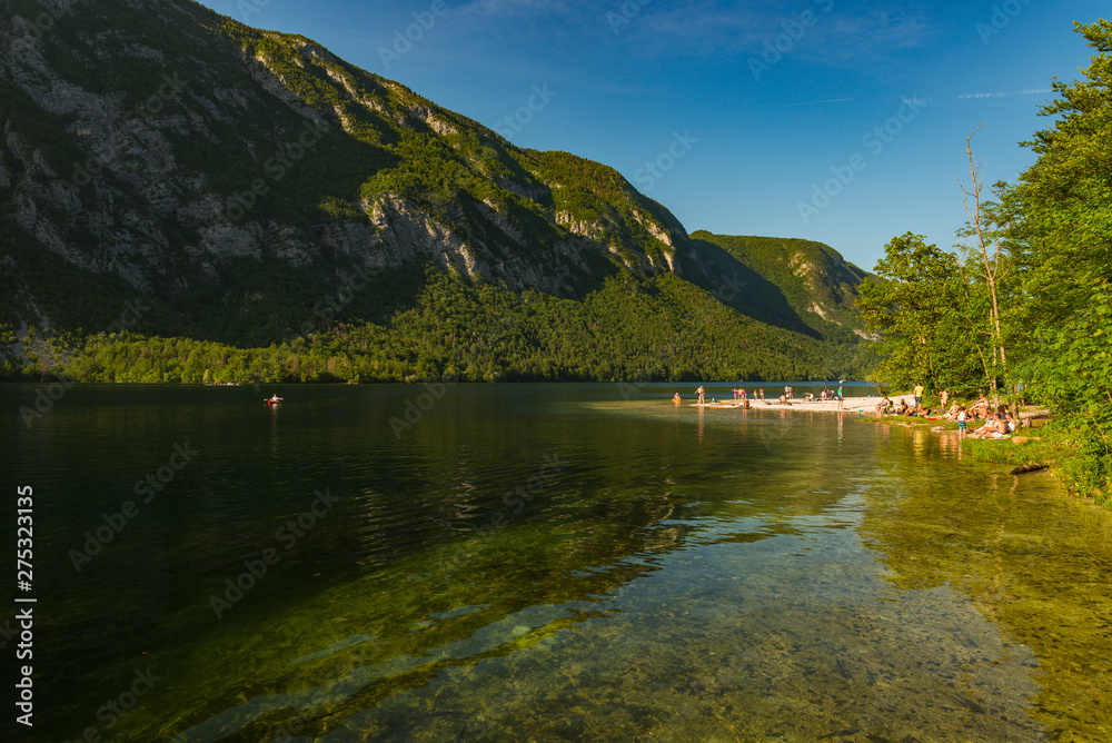 Fototapeta premium magnificent landscape of mountains in Slovenia, lake Bohinj