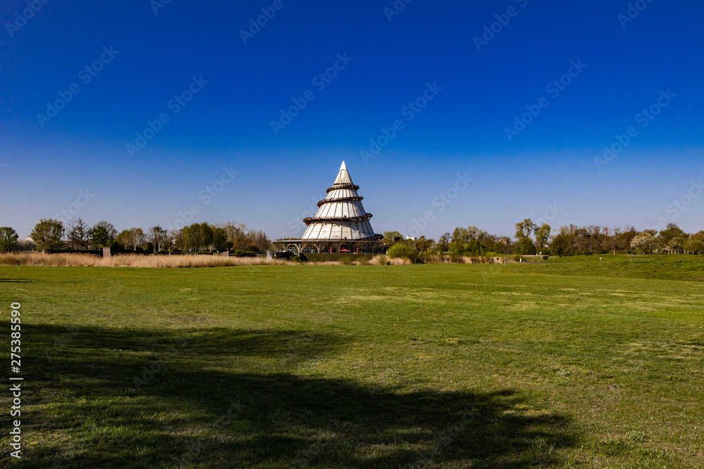 Magdeburger Jahrtausendturm im Elbauenpark