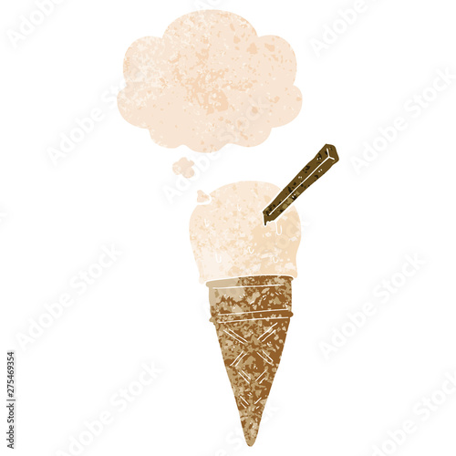 cartoon ice cream and thought bubble in retro textured style © lineartestpilot