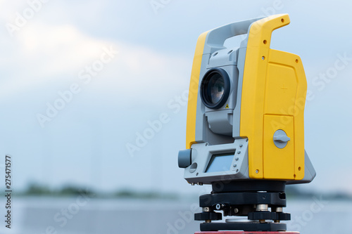 Theodolite in construction,Land surveying and construction equipment, Survey equipment in construction