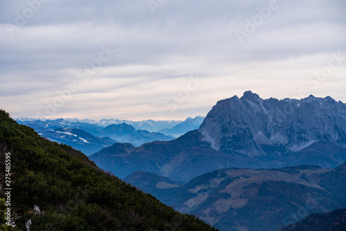 Fototapeta Naklejka Na Ścianę i Meble -  Mountain views Steinplatte Almsot Winter