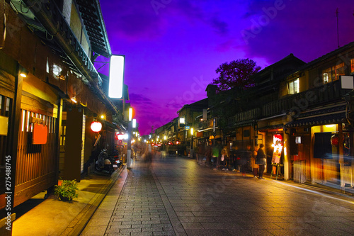京都祇園 花見小路の夜景 Stock Photo Adobe Stock