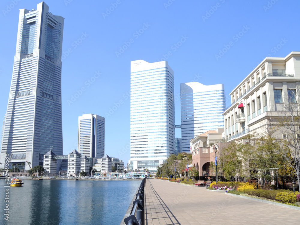Naklejka premium 神奈川県横浜市みなとみらいの風景