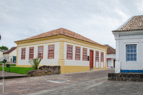 Arquitetura antiga colonial de uma cidade do interior do Paran  