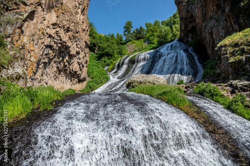 Fotografía The waterfall in Jermuk, Vayots Dzor Province, Armenia