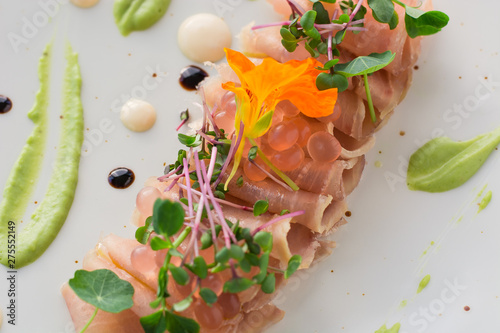 Carpaccio with saffron and caviar