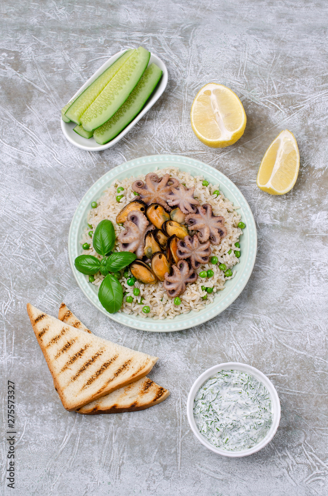Seafood with brown rice