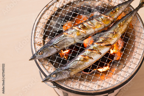 秋刀魚を焼く photo