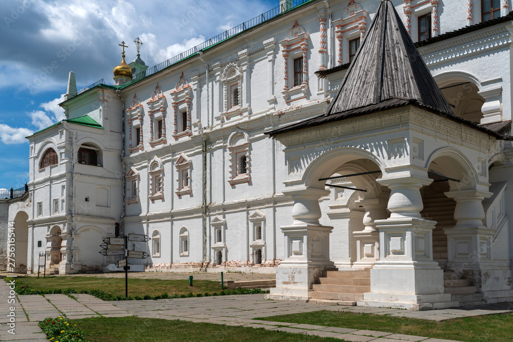 Дворец Олега, Архирейский дом в Рязанском кремле.