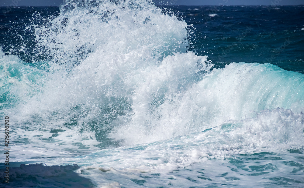 Crashing waves at Shete Boka National park, curacao