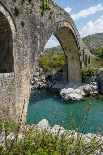 Brücke von Mes / Messi bei Shkoudra in Albanien