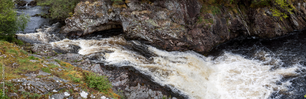 Das wilde, romantische Hochland von Schottland