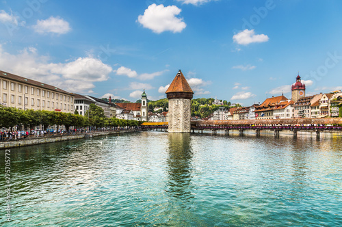 Chapel Bridge in Lucerne © olga demchishina
