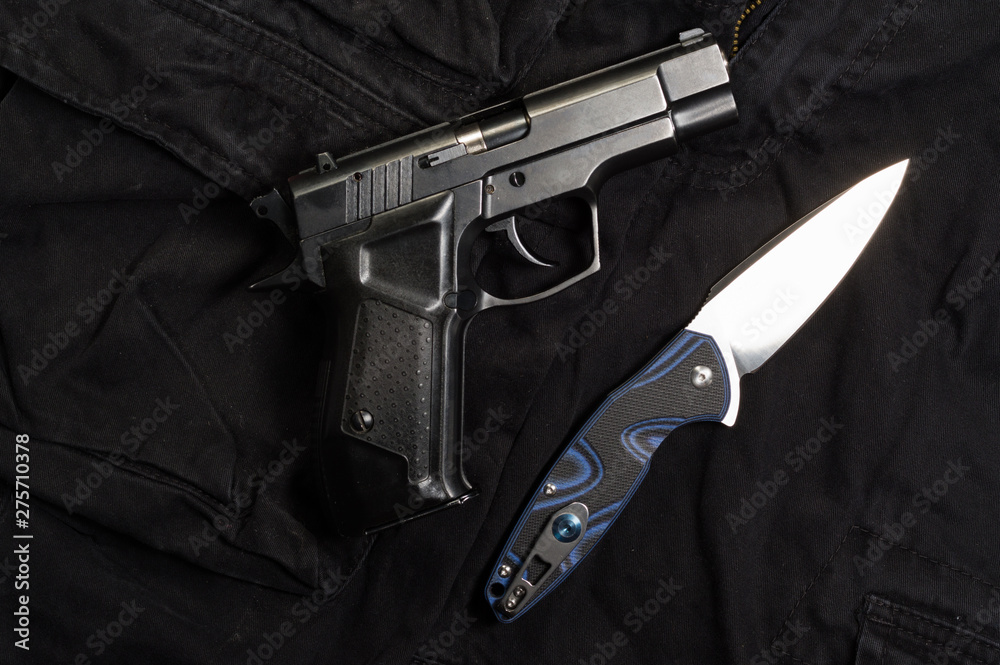 View from the top of the knife and the gun. View from the top of the knife and the gun.