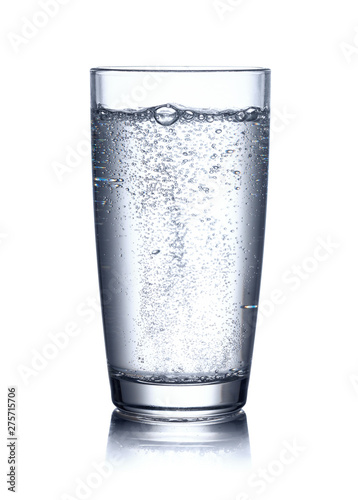 Foto glass of mineral water