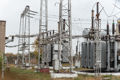 Cuadro en lienzo City power substation, close-up, transformer with high-voltage wires
