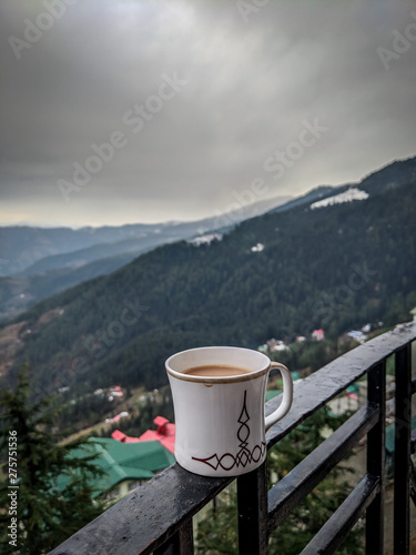Morning starts with a cup of tea © dipanjan
