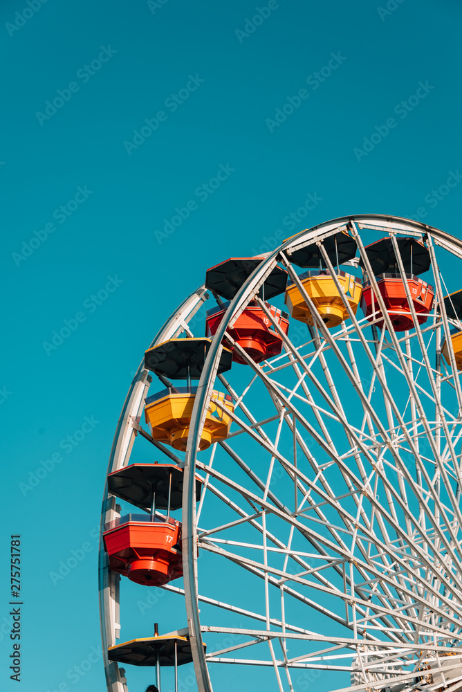 Φωτογραφία Ferris wheel on the Santa Monica Pier, in Los Angeles, California