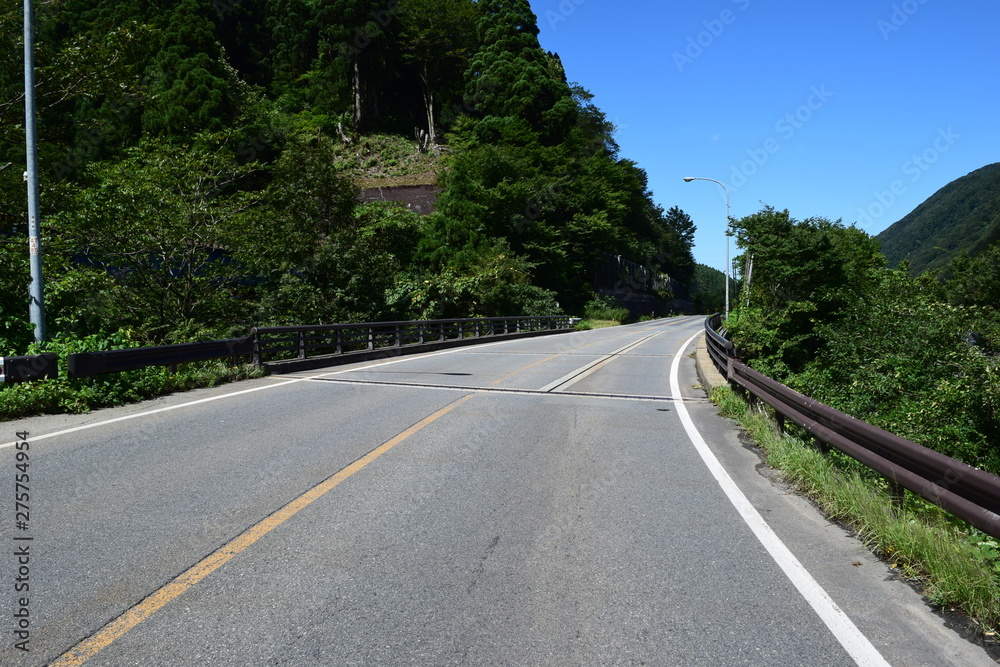 山形県の山岳道路