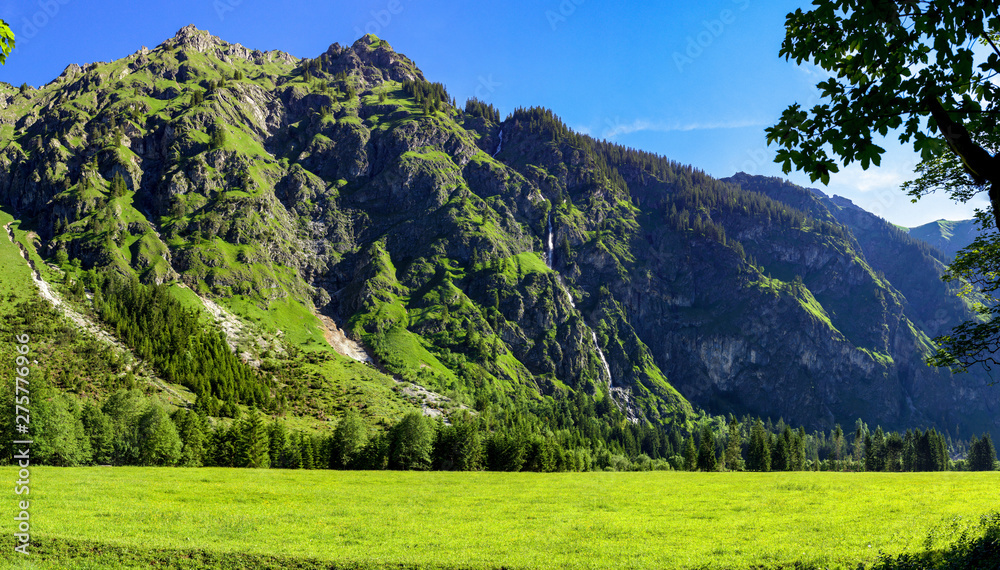 Fototapeta premium Oberstdorf Berge Alpen Panorama Wandern