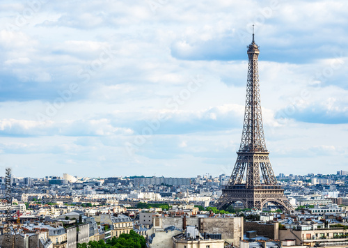 パリ 凱旋門から眺めるエッフェル塔