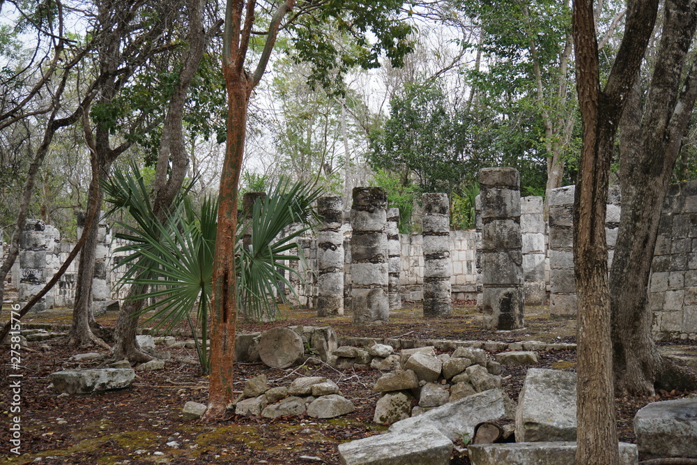 Fototapeta premium Chichen Itza - Maya Kultur in Mexiko