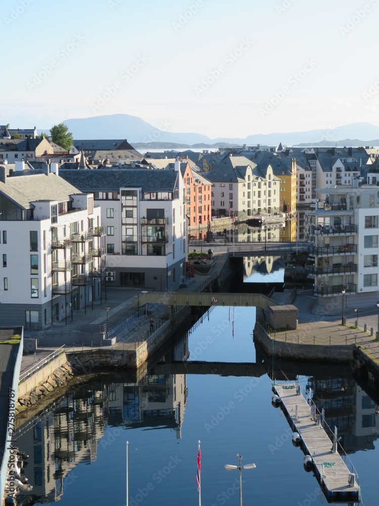 Obraz premium Blick auf Ålesund